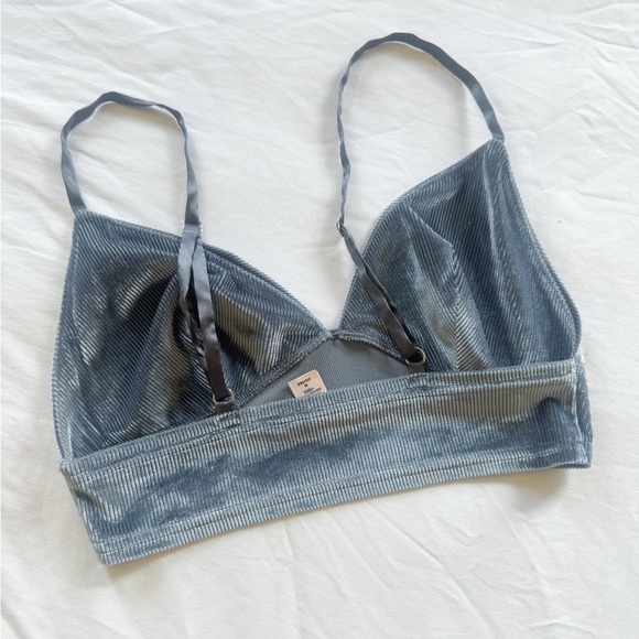 Victoria’s Secret Ribbed Gray Velvet Bralette size M - Picture 2 of 3